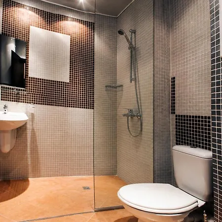 아파트 Cozy With Balcony & Pool аccess In *